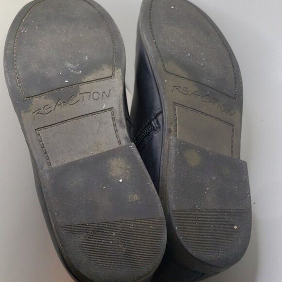 Kenneth Cole Reaction black flat ankle booties side zipper - Picture 4 of 9